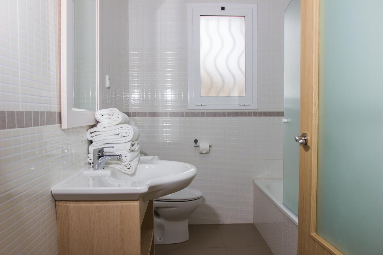 Rentalmar Villa Cristina Families Only Miami Playa Екстер'єр фото